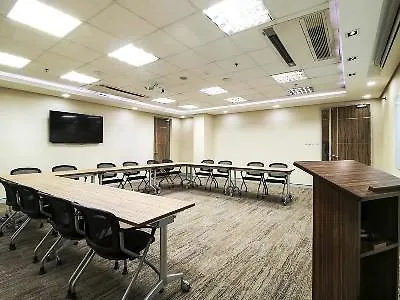 Hotel Red Planet Makati Amorsolo Makati City